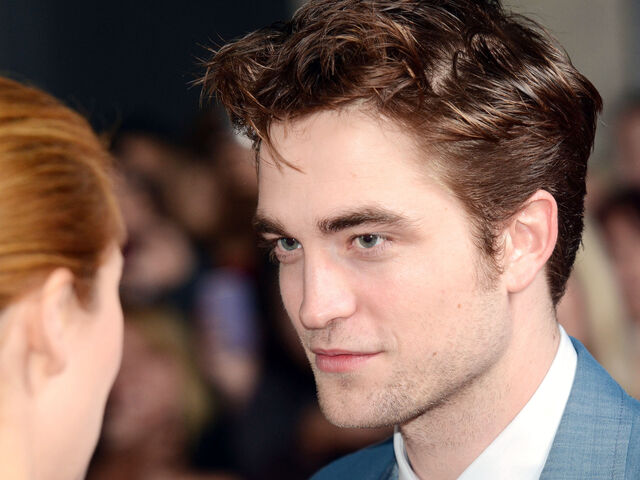 File:-Water-For-Elephants-Sydney-Premiere-HQ-robert-pattinson-21780917-2560-1920.jpg