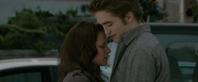File:New-Moon-Screencaps-edward-cullen-15114523-1920-800.jpg