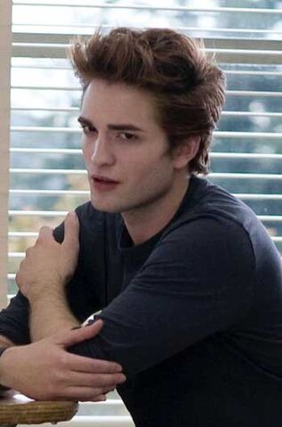 File:Robert pattinson657891230255.jpg
