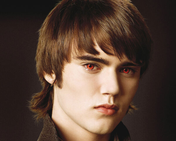 File:Alec-volturi0-1280x1024.jpg