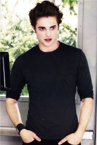 File:Edward+Cullen+e441a863e481.jpg