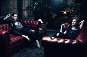 Img-charlize-and-kristen-06 104623478634-180x118