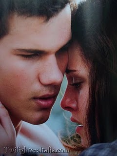 File:Jacob Bella after kiss.jpg