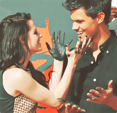 File:Tumblr lzm5nkHkZl1qjwfhlo1 500.jpg