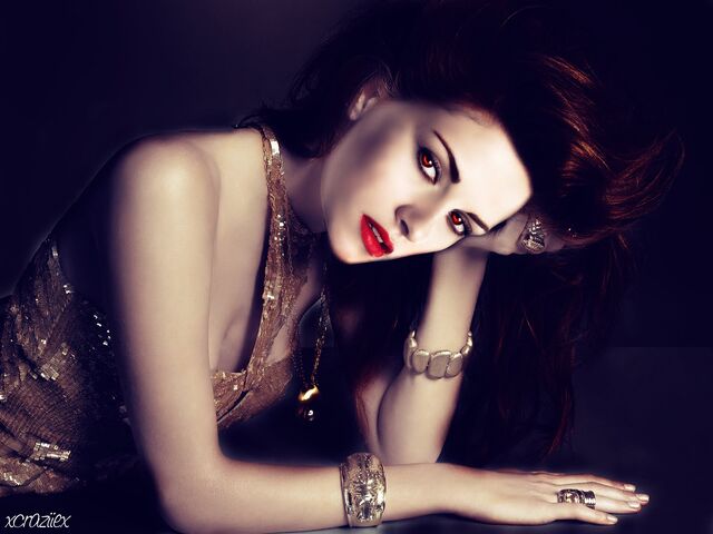 File:Bella-Cullen-Breaking-Dawn-twilight-series-11826468-1600-1200.jpg