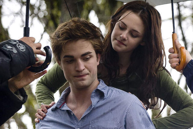 File:Twilight-402-3-large.jpg