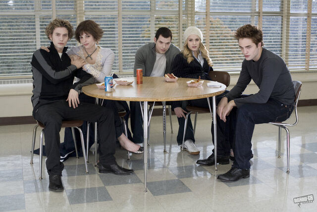 File:Cullens1321684.jpg