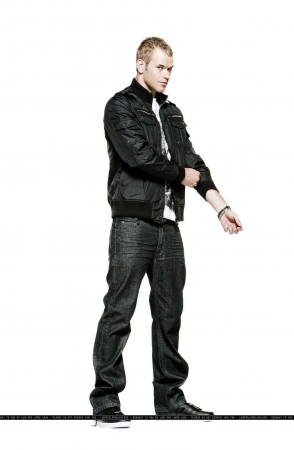 File:Kellan Lutz 39.jpg
