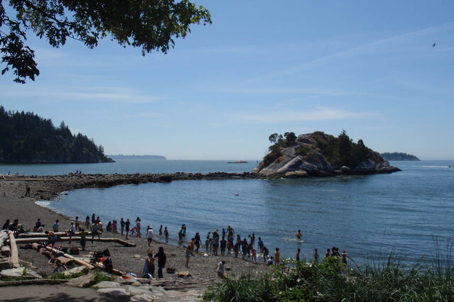 File:Whytecliff Park Islet.jpg