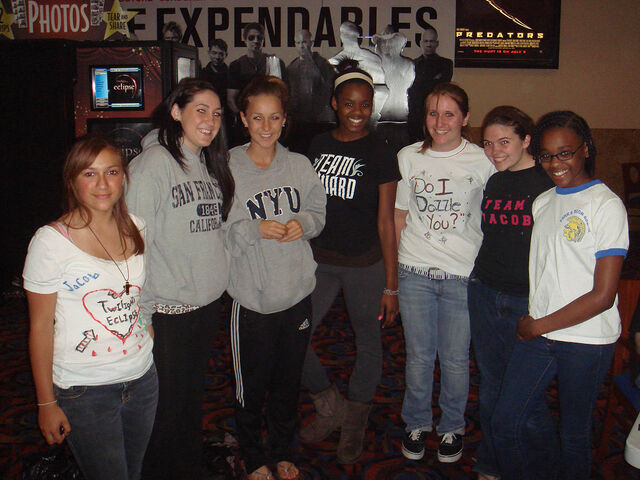 File:Twilightpremiere96.jpg