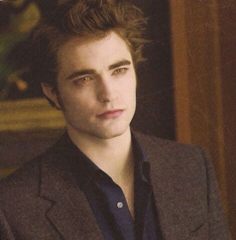 File:Edward-3-edward-cullen-11116401-560-570.jpg