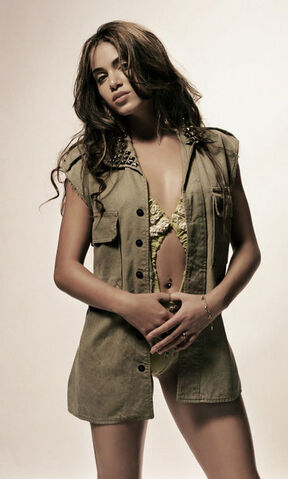 File:Nikki-brown-jacket.jpg