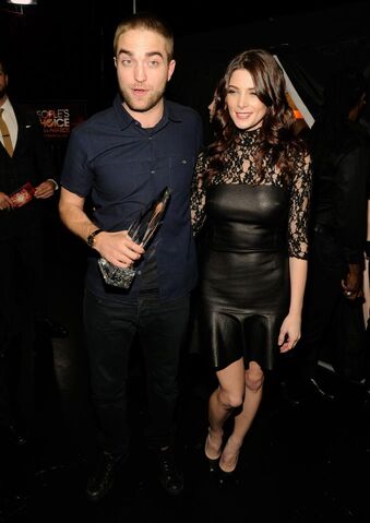 File:Robert and Ashley at Peoples Awards 2012.jpg