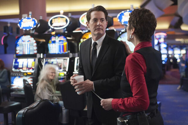 Fichier:TwinPeaks 3x03.jpg