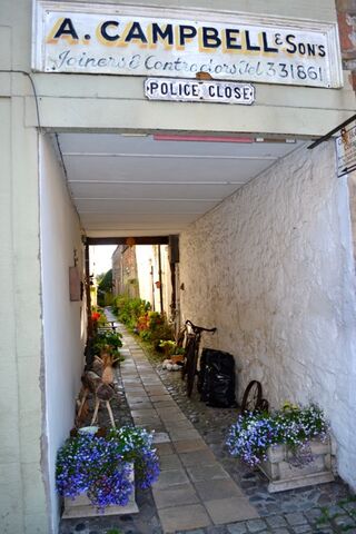 File:Alley 3.jpg