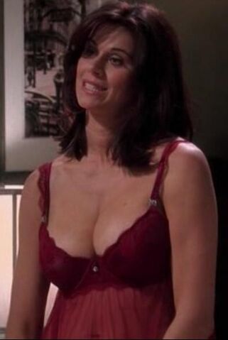 File:Chelsea boobs.jpg