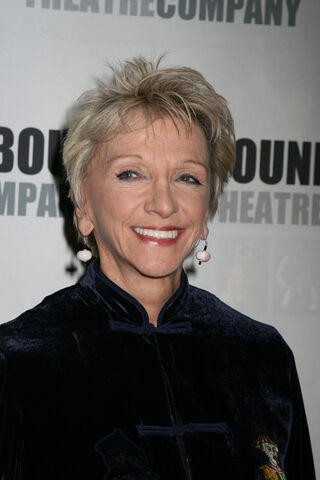 File:Phlphotos128728-elizabeth-franz1258.jpg