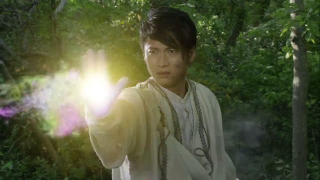 File:Alien Gold Healing Wave.png