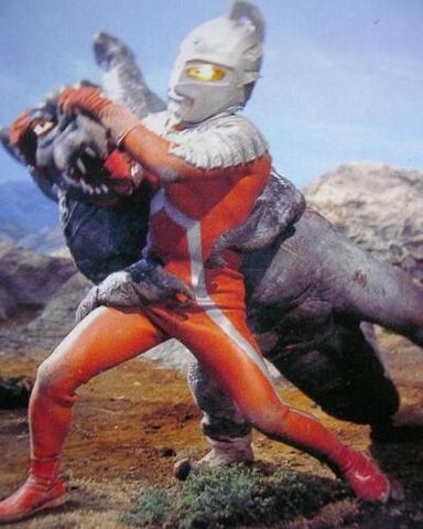 File:Seven vs Aron 2.jpg
