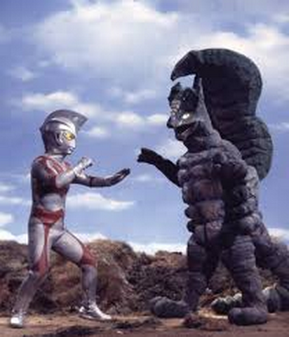 File:Machres v Ultraman Ace.png