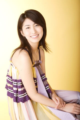 File:Hitomi cute really.jpg