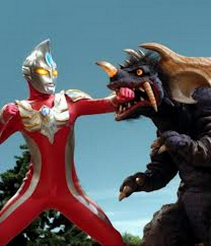File:Geronga v Ultraman Max.png