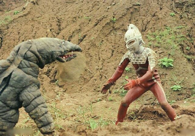 File:Seven-Ultra-Fight.jpg
