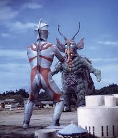 File:Zemistiar v Ultraman Ace.png