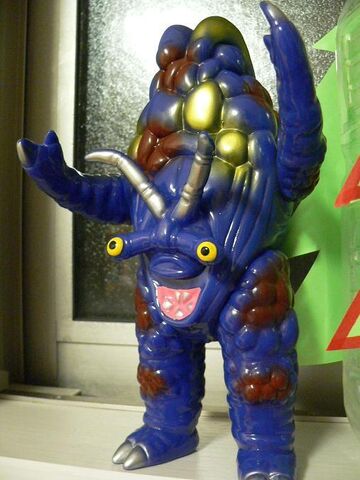 File:Alien Buraco figure.jpg