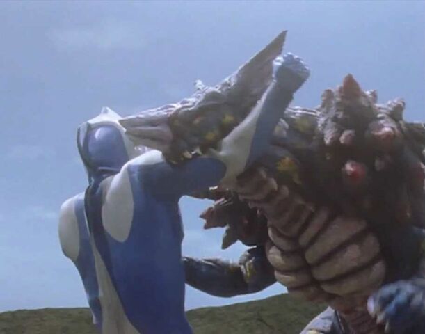 File:Ultraman Cosmos-Vadata Screenshot 007.jpg