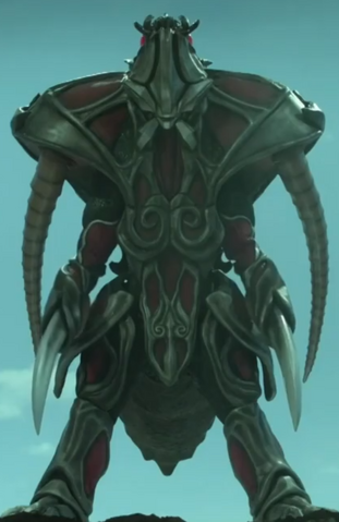 File:QueenBezelb.png