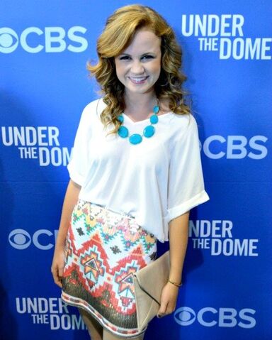 File:MacKenzie Lintz (5).jpg