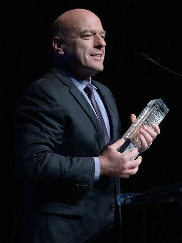 File:Dean Norris (3).jpg
