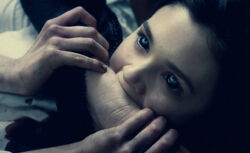 Underworld - Awakening (2012).mp4 snapshot 00.33.59 -2017.04.28 18.57.31-