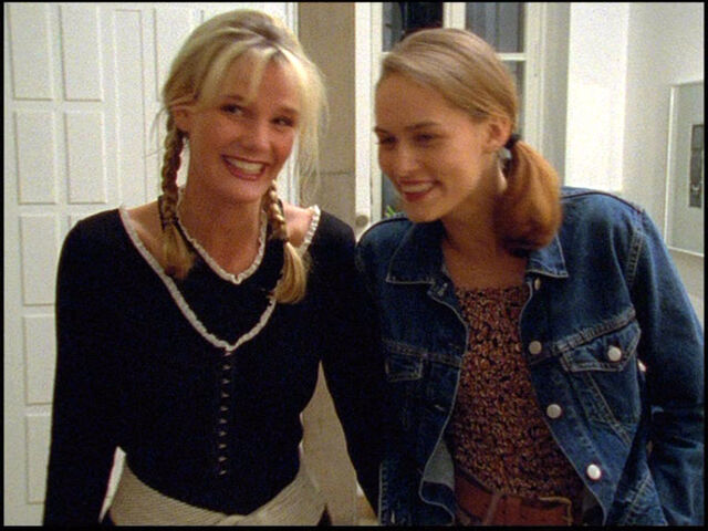 Datei:Silke+Petra-F01-02.jpg