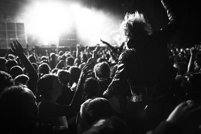 File:Justice in concert.jpg