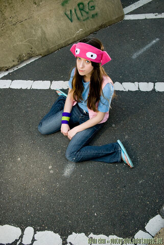 File:Molly Hayes.jpg