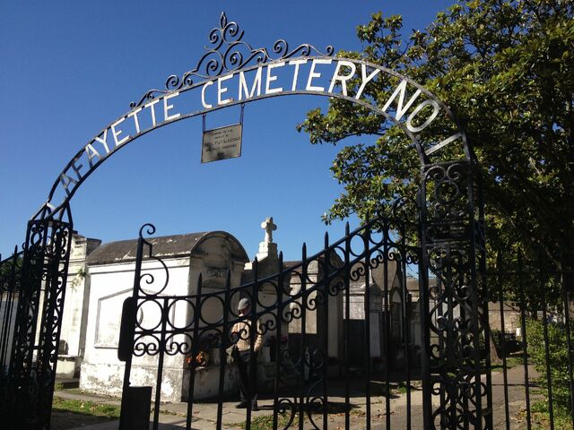 File:Lafayette Cemetery No 1.jpg