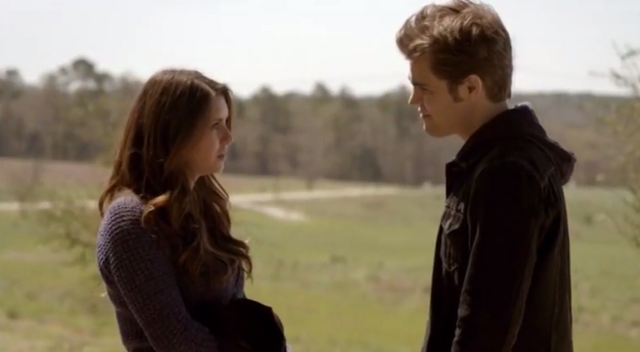File:Elena.. Stefan 5x21.png