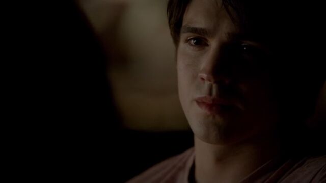 File:Jeremy TVD 5x02.jpg
