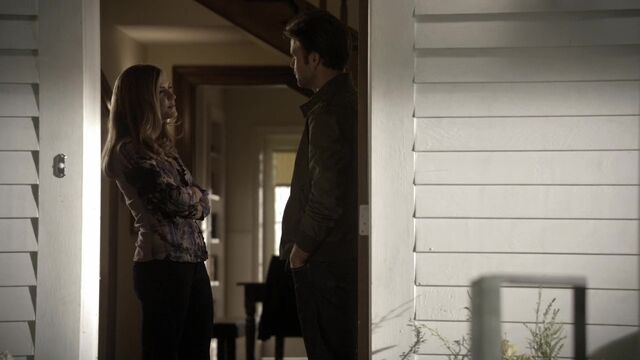 File:TVD2x03-Gilbert House 2.jpg