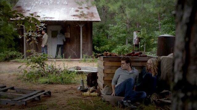 File:6X06-47-StefanCaroline.jpg