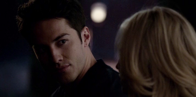 File:Tyler and Care 5x15.png