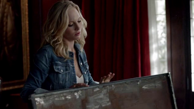 File:Caroline 5x9...png