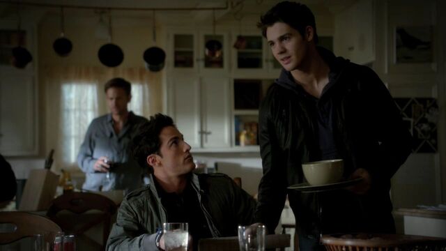 File:310VampireDiaries0525.jpg