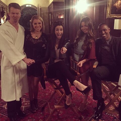File:2015-11-04 Todd Lasance Teressa Liane Scarlett Byrne Jaiden Kaine Annie Wersching Instagram.jpg