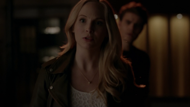 File:722-117~Stefan-Caroline.png