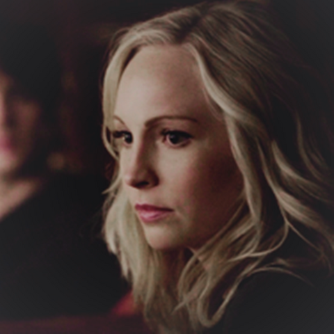 File:Caroline in episode 100,.png