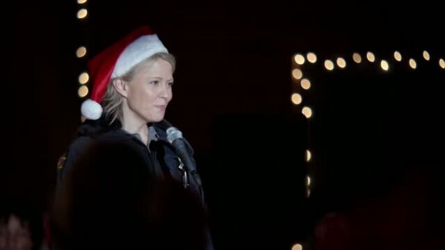 File:6X10-105-Liz.jpg