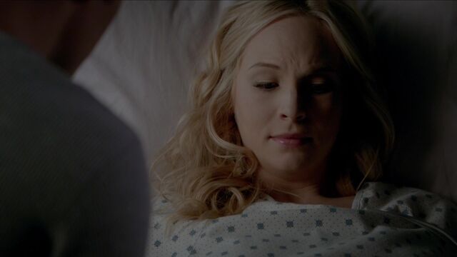 File:713-040-Stefan-Caroline.jpg